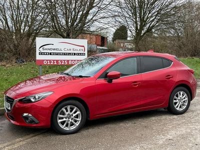 Used Mazda 3 2015 Red Hatchback