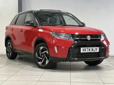 Used Suzuki Vitara 129 HP (94 kW) 2024 Bright red/ black roof SUV