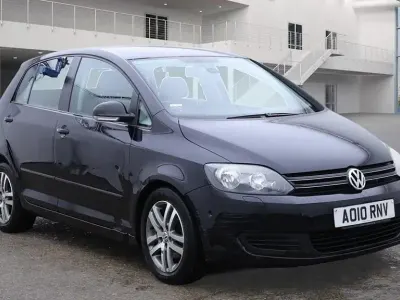 Usado VW Golf VI SE 105 HP (77 kW) 2010 Preto Citadino