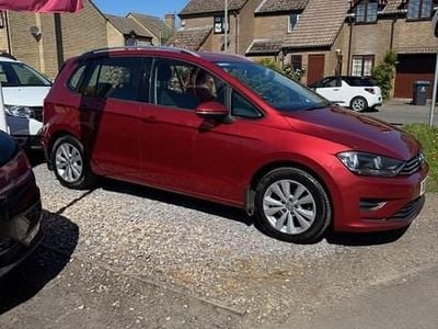 Used VW Golf Sportsvan SE 2016 Red MPV