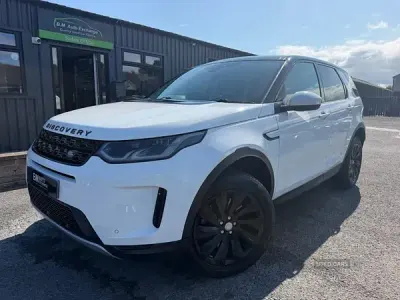 Used Land Rover Discovery 5 SE 2019 White SUV