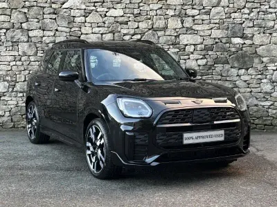 Usado Mini Countryman Sport 215 CV (158 kW) 2025 Negro SUV