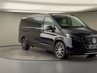 Używany Mercedes V220