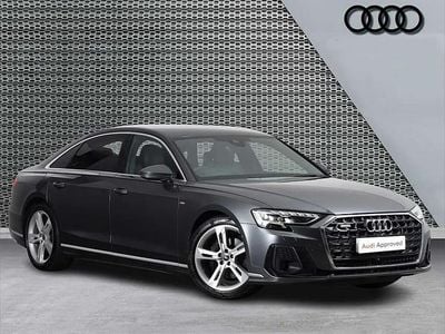 Usado Audi A8 S-Line 281 HP (206 kW) 2025 Cinzento Sedan
