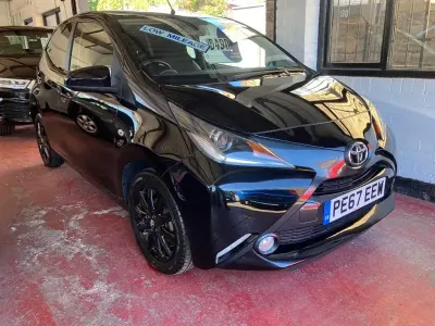 Gebraucht Toyota Aygo x-style 69 PS (50 kW) 2017 Schwarz Kleinwagen