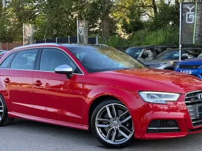 Usado Audi S3 Sportback Design 310 HP (228 kW) 2017 Vermelho Citadino