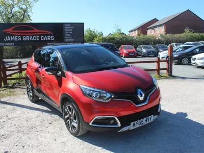 Second-hand Renault Captur Signature 90 CP (66 kW) 2015 Roșu SUV