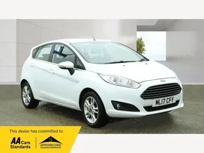 Used Ford Fiesta Zetec 2017 White Hatchback