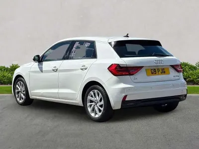 Used Audi A1 Sport 94 HP (69 kW) 2022 White SUV