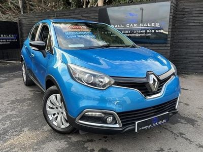 Blue Used 2015 Renault Captur Expression+ SUV | £5,495 (Fair price)