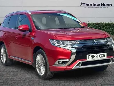 Used Mitsubishi Outlander P-HEV 177 HP (130 kW) 2018 Red Estate