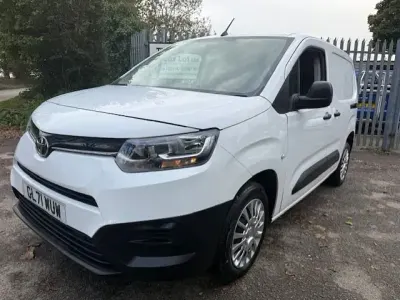 Used Toyota Proace Active 120 HP (88 kW) 2022 White MPV