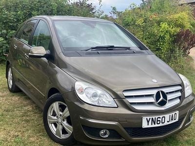 Mercedes B180