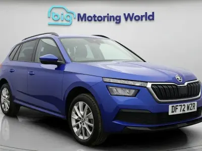 Käytetty Skoda Kamiq SE Drive 95 HP (69 kW) 2023 Sininen Katumaasturi