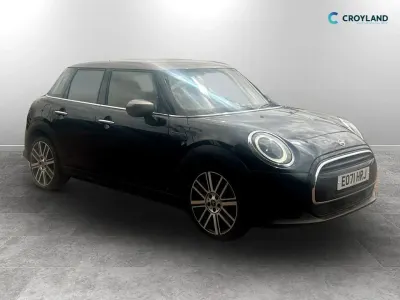 Used Mini Cooper Exclusive 136 HP (100 kW) 2021 Blue/black Hatchback