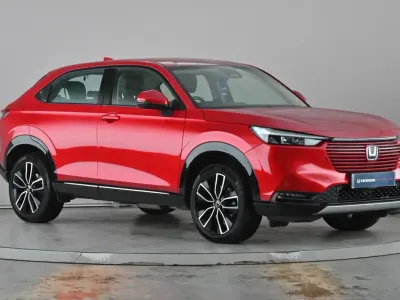 Używany Honda HR-V Advance 131 KM (96 kW) 2024 Czerwony SUV