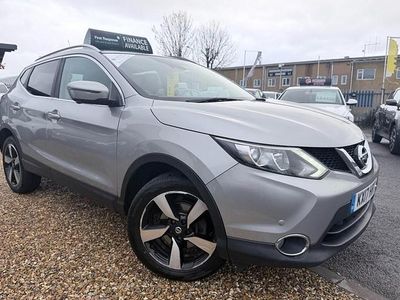 Used Nissan Qashqai N-Connecta 110 HP (80 kW) 2017 Silver SUV