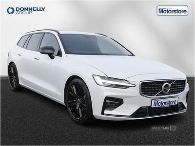 Used Volvo V60 R-Design Pro 190 HP (139 kW) 2019 White Estate