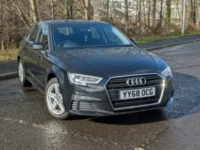 Usado Audi A3 Sportback Design 150 CV (110 kW) 2018 Negro Utilitario