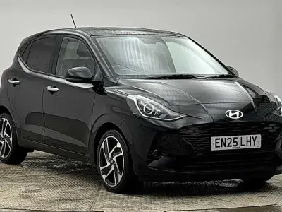 Used Hyundai i10 Premium 79 HP (58 kW) 2025 Black Hatchback