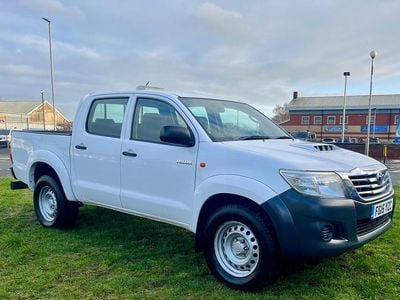White Used 2015 Toyota HiLux Active Pickup | £6,650
