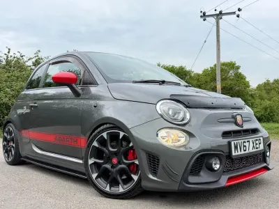 Usado Abarth 595 Competizione 180 HP (132 kW) 2017 Cinzento Citadino