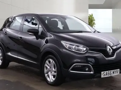 Used Renault Captur Dynamique 90 HP (66 kW) 2016 Black SUV