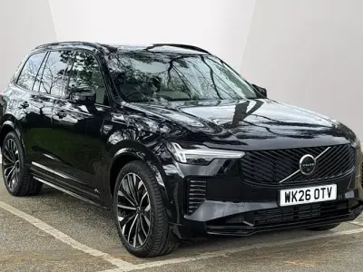 Begagnad Volvo XC90 Ultra 455 HK (334 kW) 2025 Svart SUV
