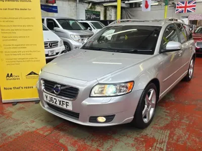 Usado Volvo V50 2012 Plateado Familiar