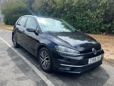 Used VW Golf VII SE 147 HP (108 kW) 2018 Black Hatchback