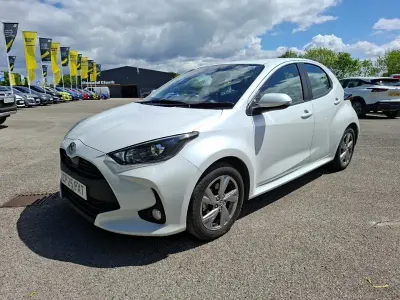Used Toyota Yaris Hybrid 116 HP (85 kW) 2025 White Hatchback