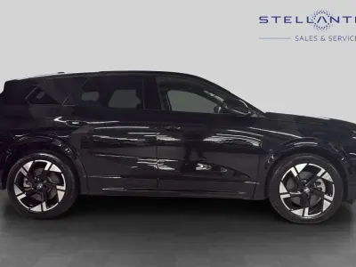 Used Vauxhall Grandland Ultimate 154 kW (210 HP) 2025 Black SUV