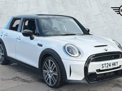 Used Mini Cooper S Exclusive 176 HP (129 kW) 2024 White Hatchback