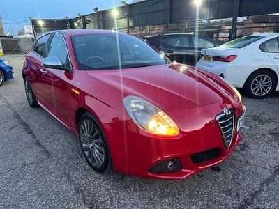 Used Alfa Romeo Giulietta 2013 Red Hatchback
