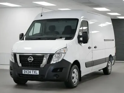 Used Nissan Interstar Acenta 135 HP (99 kW) 2024 White Van