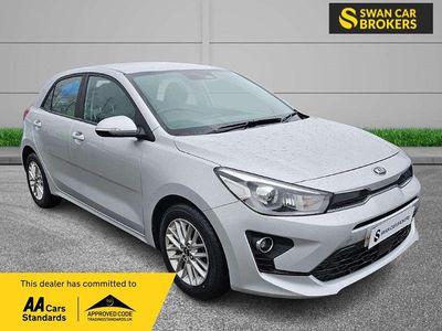 Used Kia Rio 101 HP (74 kW) 2021 Silver Hatchback