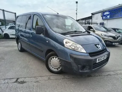 Second-hand Peugeot TePee Comfort 90 CP (66 kW) 2012 Albastru Monovolum
