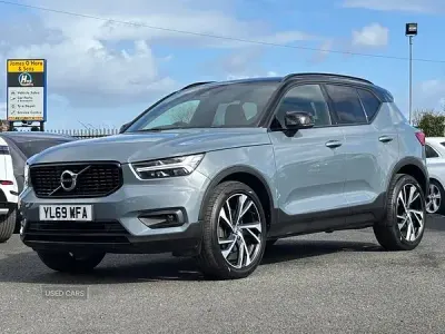Used Volvo XC40 R-Design 190 HP (139 kW) 2020 Grey SUV