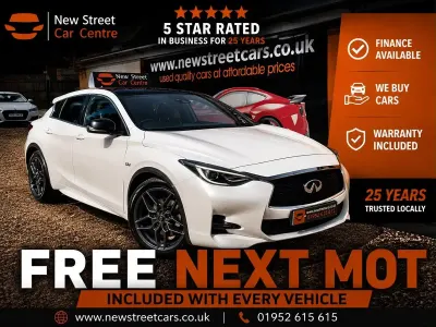 Used Infiniti Q30 Sport Tech 2017 White Hatchback