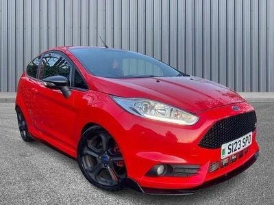 Red Used 2014 Ford Fiesta ST Hatchback | £3,650 (Good price)