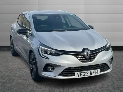 Used Renault Clio Techno 90 HP (66 kW) 2023 Silver Hatchback