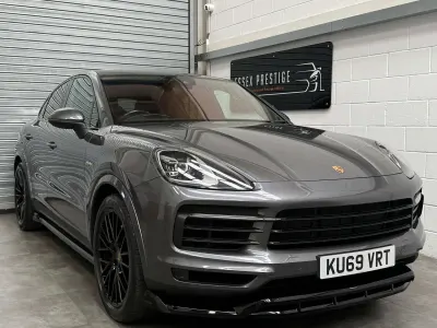 Used Porsche Cayenne 462 HP (339 kW) 2019 Grey SUV
