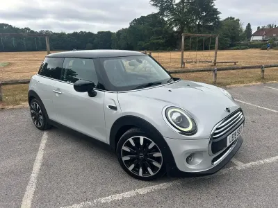 Used Mini Cooper Exclusive 134 HP (98 kW) 2019 Silver Hatchback