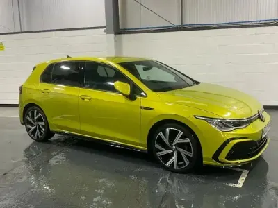 Used VW Golf VIII R-line 150 HP (110 kW) 2022 Yellow Hatchback