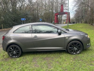 Używany Seat Ibiza FR 2015 Szary Hatchback