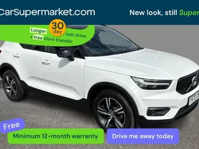 Usado Volvo XC40 R-Design 163 HP (119 kW) 2020 Branco SUV