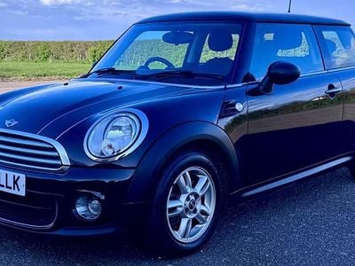 Usado Mini ONE Hatch 2012 Negro Utilitario