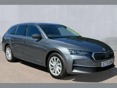 Usado Skoda Octavia SE L 147 HP (108 kW) 2025 Cinzento Carrinha