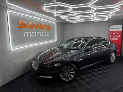 Begagnad Jaguar XF Premium Luxury 200 HK (147 kW) 2013 Grå Sedan