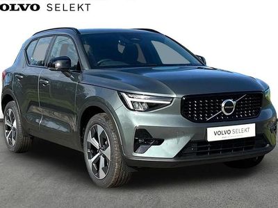 New Volvo XC40 Plus 161 HP (118 kW) 2026 Green SUV